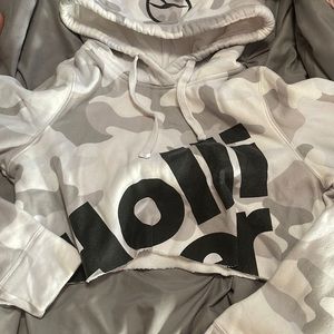 Cropped hoodie camo